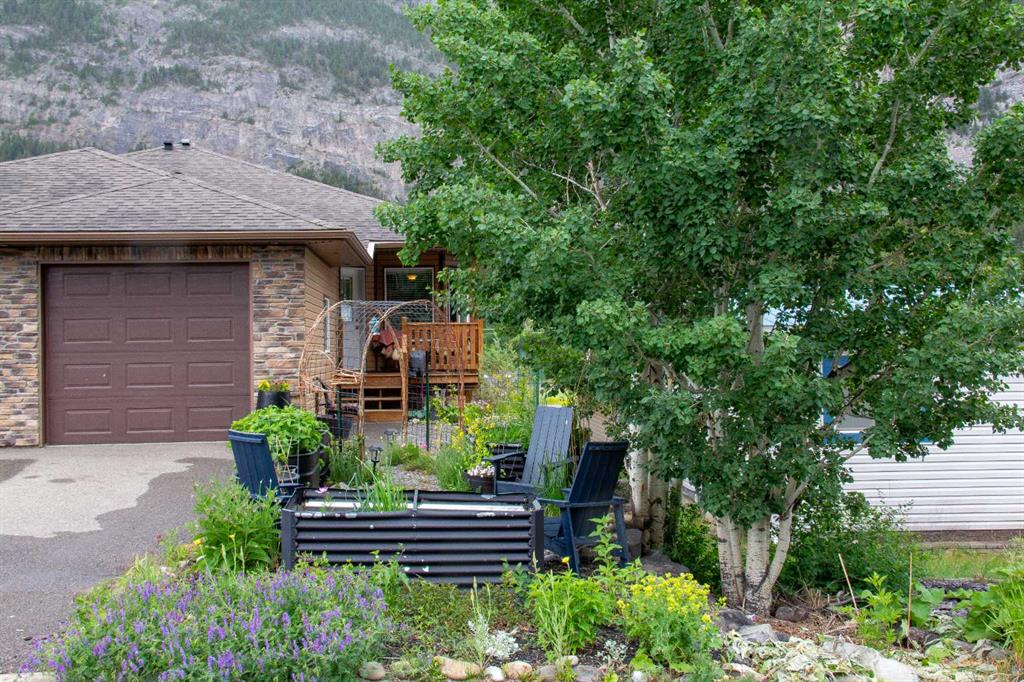 Picture of 14862 21 Avenue , Frank Real Estate Listing