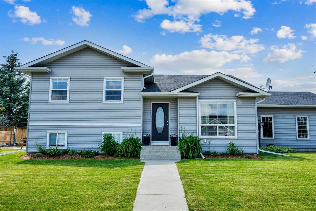 Picture of 644 Gib Bell Close , Irricana Real Estate Listing