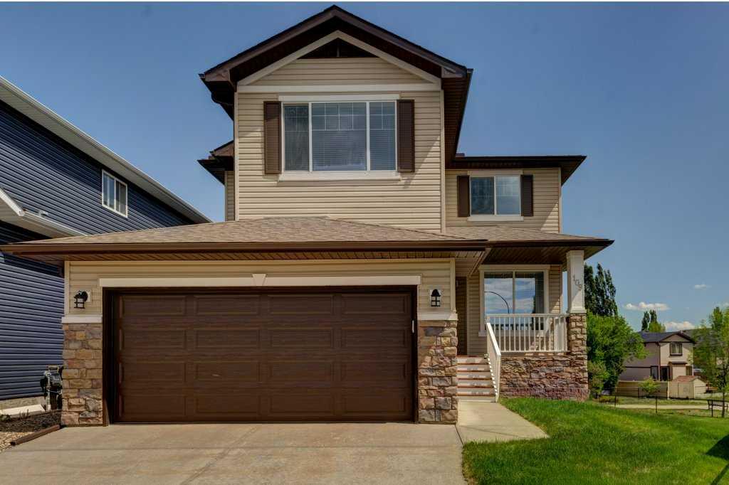 Picture of 109 Everoak Circle SW, Calgary Real Estate Listing