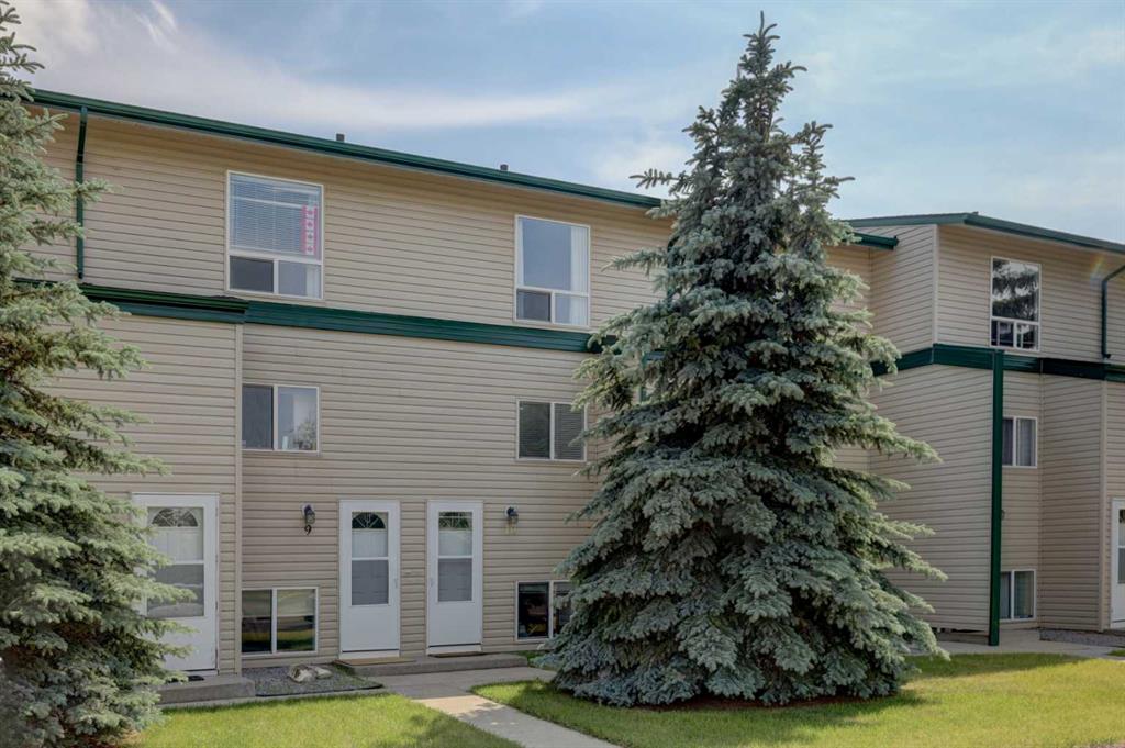 Picture of 10, 707 Westmount Drive , Strathmore Real Estate Listing