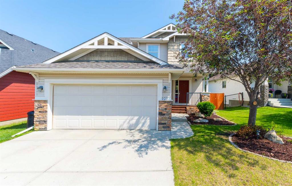 Picture of 928 Prairie Springs Drive SW, Airdrie Real Estate Listing