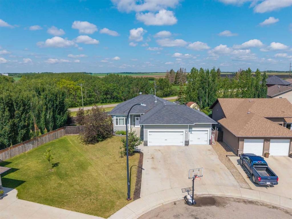 Picture of 5002 53rd AvenueClose , Blackfoot Real Estate Listing