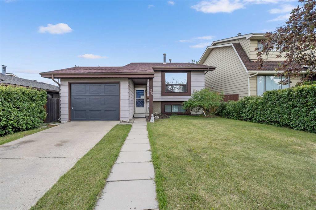 Picture of 135 Bermuda Way NW, Calgary Real Estate Listing