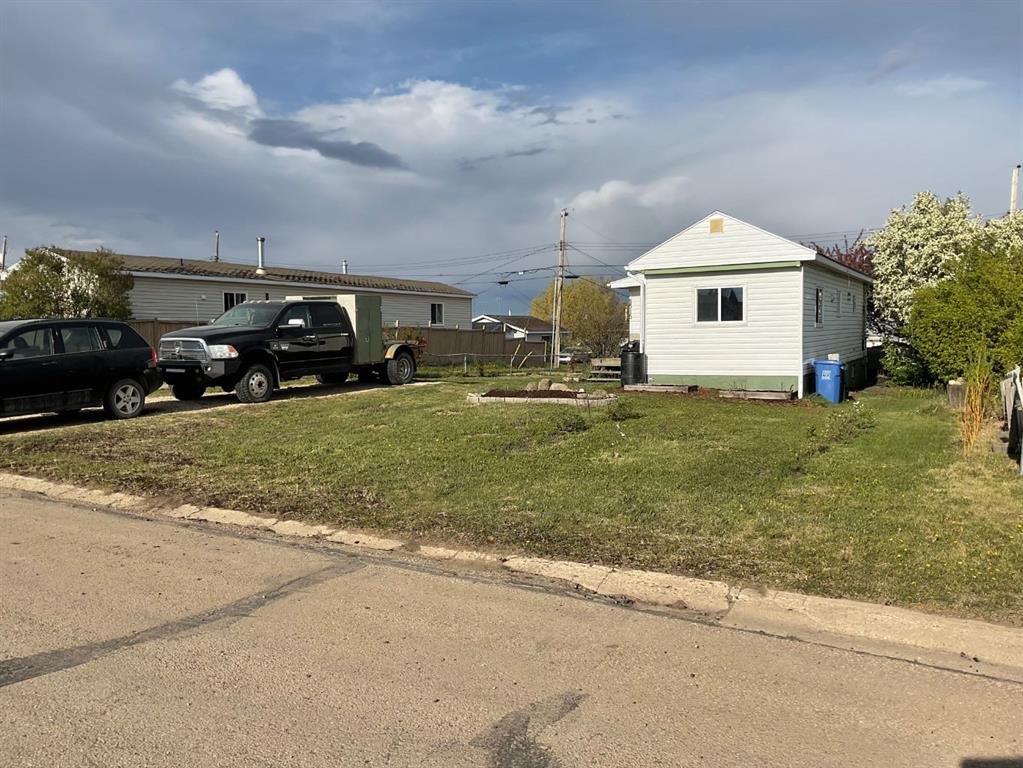 Picture of 9515 99 Street , Wembley Real Estate Listing