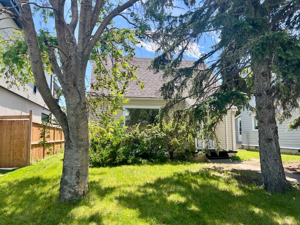 Picture of 1405 19 Avenue NW, Calgary Real Estate Listing
