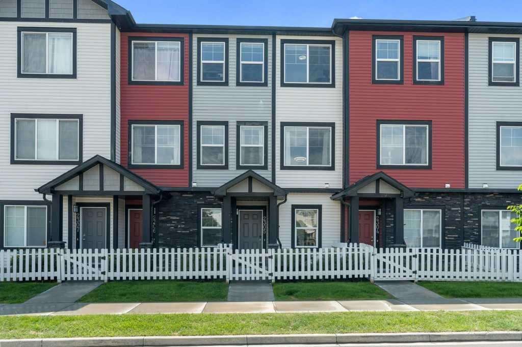 Picture of 2305 Jumping Pound Common , Cochrane Real Estate Listing