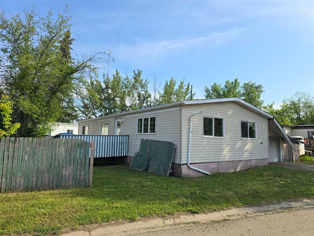 Picture of 4614 53 Avenue , Grimshaw Real Estate Listing
