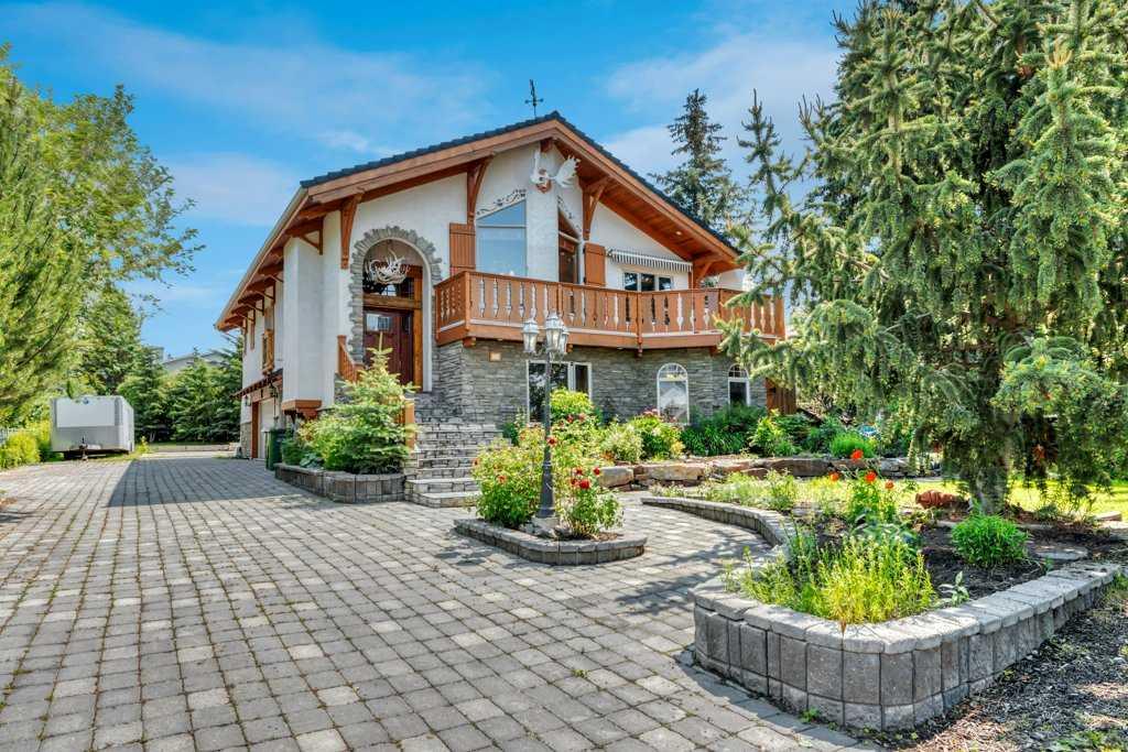 Picture of 764 East Chestermere Drive , Chestermere Real Estate Listing