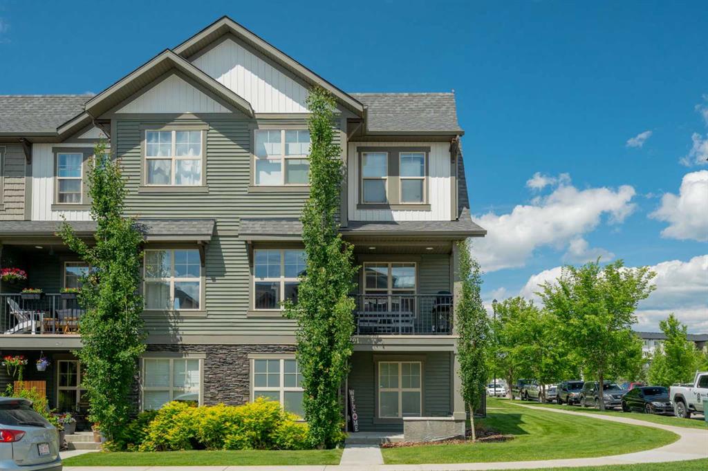 Picture of 301, 32 Horseshoe Crescent , Cochrane Real Estate Listing