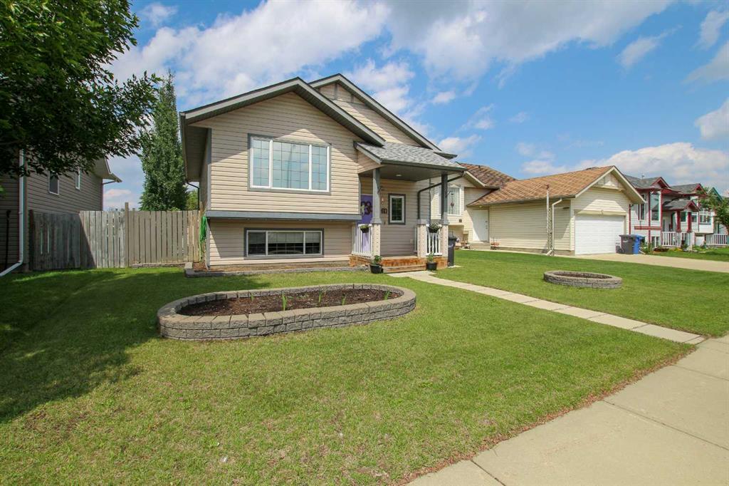 Picture of 19 Elreg Street , Penhold Real Estate Listing