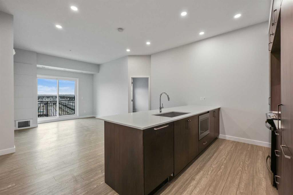 Picture of 422, 255 Les Jardins Park SE, Calgary Real Estate Listing