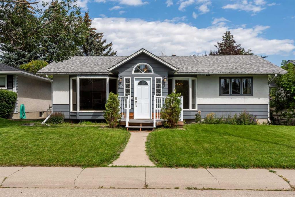 Picture of 32 Atlanta Crescent SE, Calgary Real Estate Listing