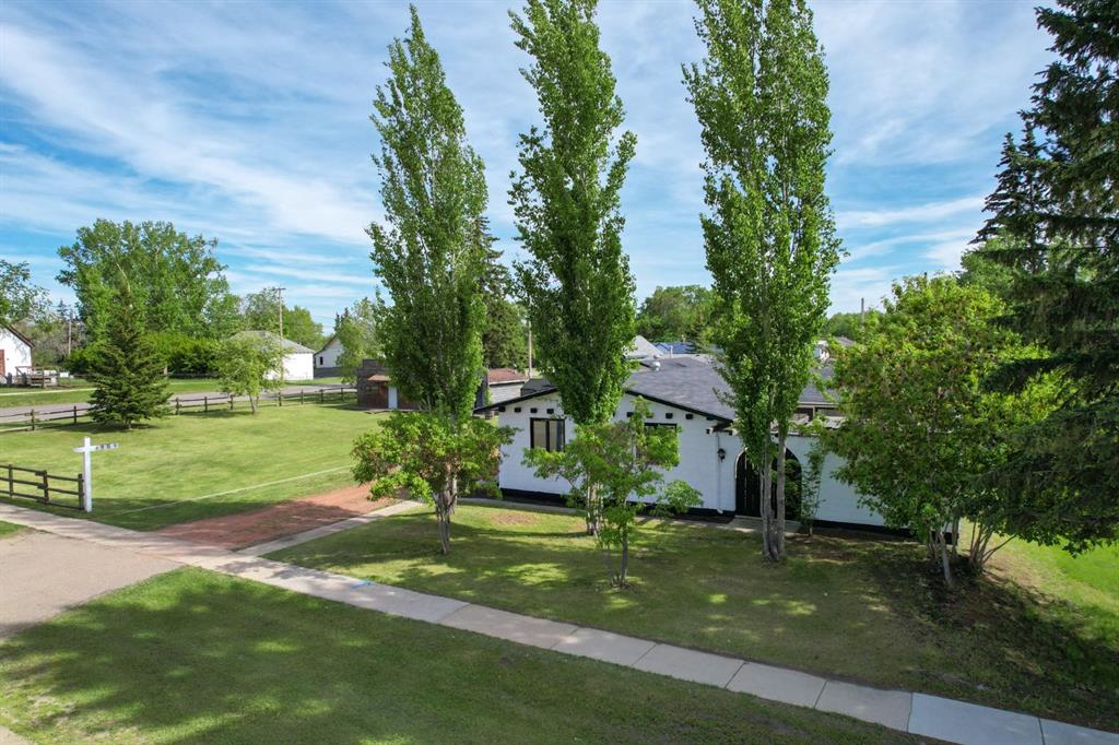 Picture of 4909 50th Avenue  , Mirror Real Estate Listing