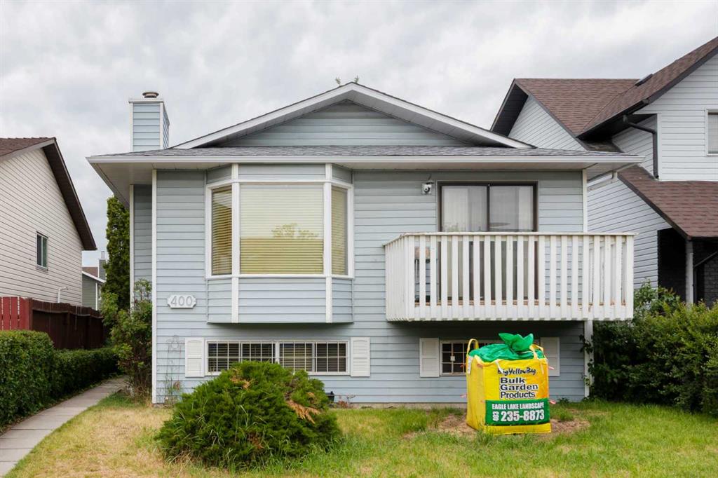 Picture of 400 Whitworth Way NE, Calgary Real Estate Listing