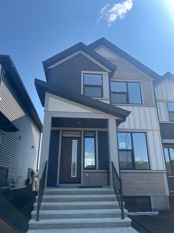 Picture of 914 Wolf Willow Boulevard SE, Calgary Real Estate Listing