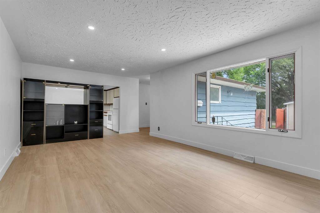 Picture of 1027 18 Street NE, Calgary Real Estate Listing