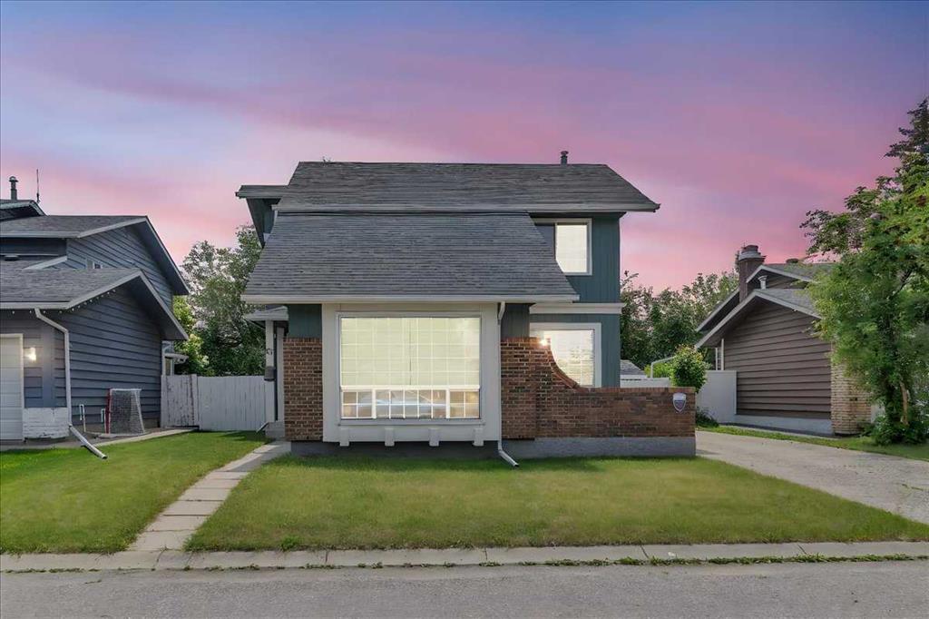 Picture of 67 Woodfield Close SW, Calgary Real Estate Listing