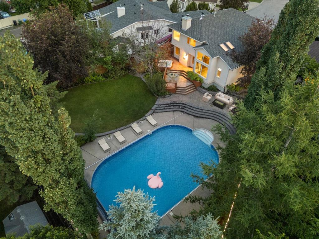 Picture of 143 Riverside Mews SE, Calgary Real Estate Listing