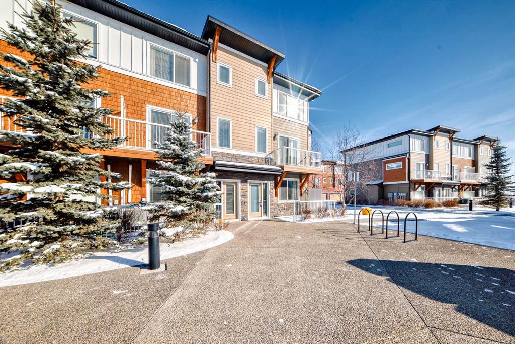 Picture of 52, 111 Rainbow Falls Gate , Chestermere Real Estate Listing
