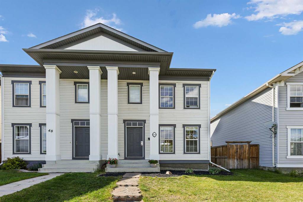 Picture of 44 Elgin Bay SE, Calgary Real Estate Listing