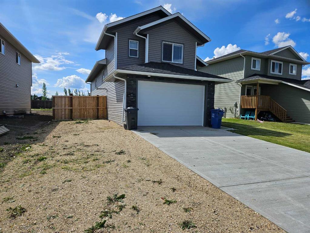 Picture of 9464 92 Street , Wembley Real Estate Listing