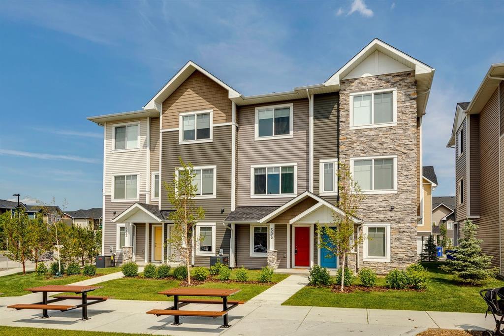 Picture of 536 Canals Crossing SW, Airdrie Real Estate Listing