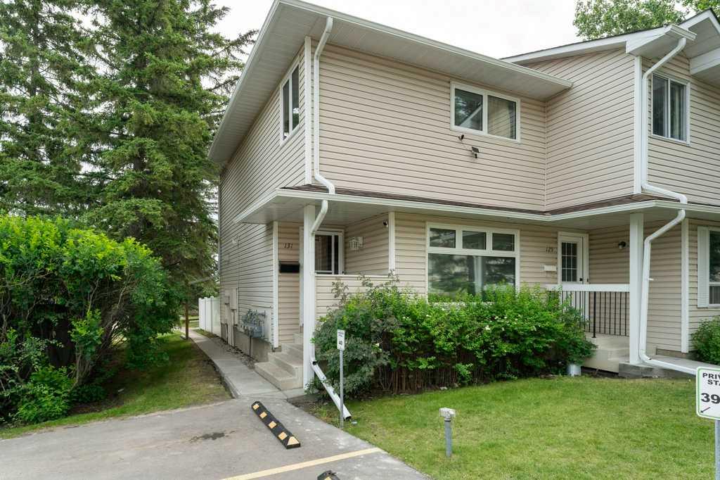 Picture of 131 woodsman Lane SW, Calgary Real Estate Listing
