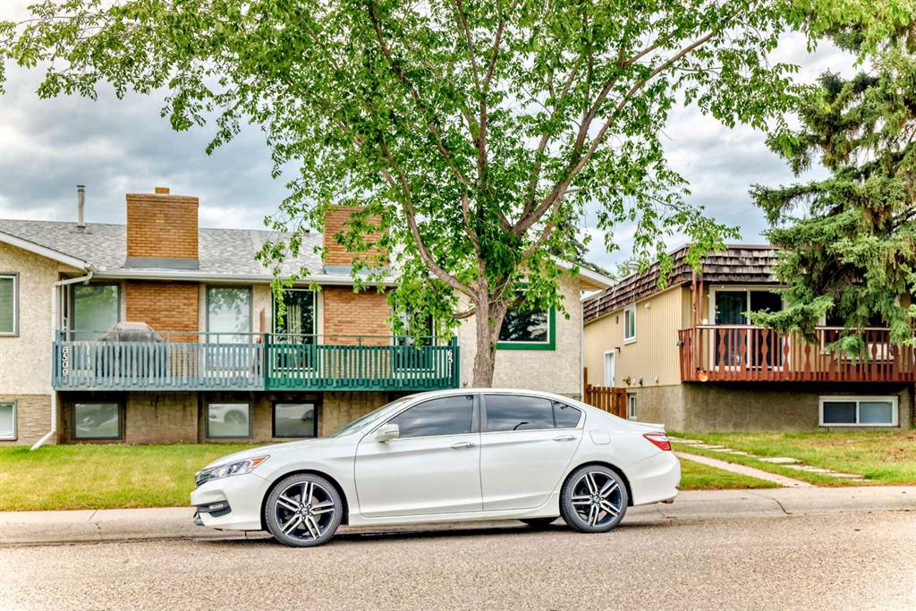 Picture of 6511 58 Street NW, Calgary Real Estate Listing