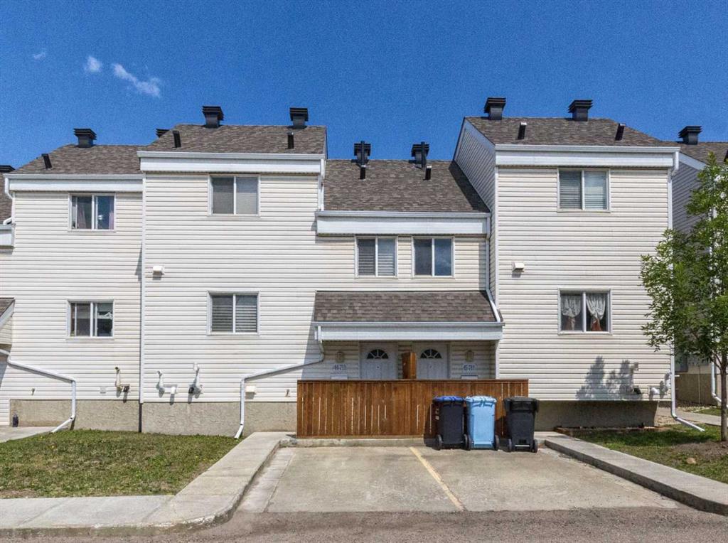 Picture of 44, 711 Beacon Hill Drive , Fort McMurray Real Estate Listing