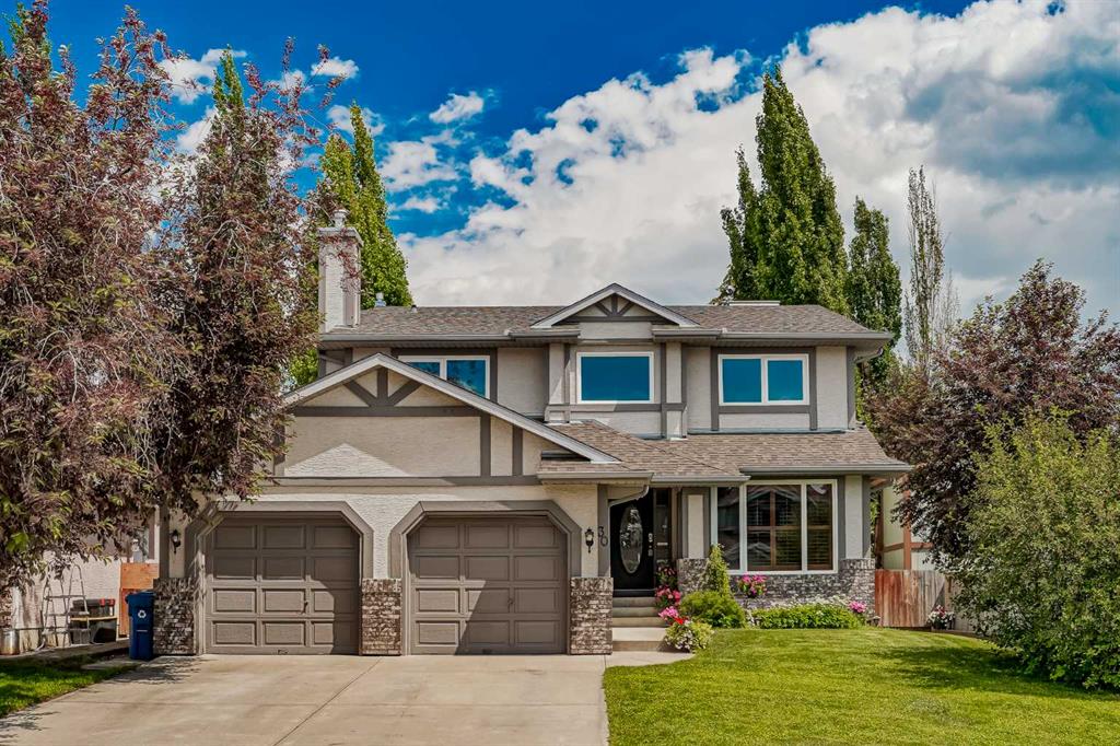 Picture of 30 Sunset Way SE, Calgary Real Estate Listing