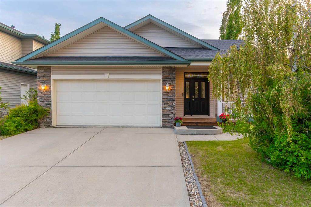 Picture of 424 Sunset Link , Crossfield Real Estate Listing