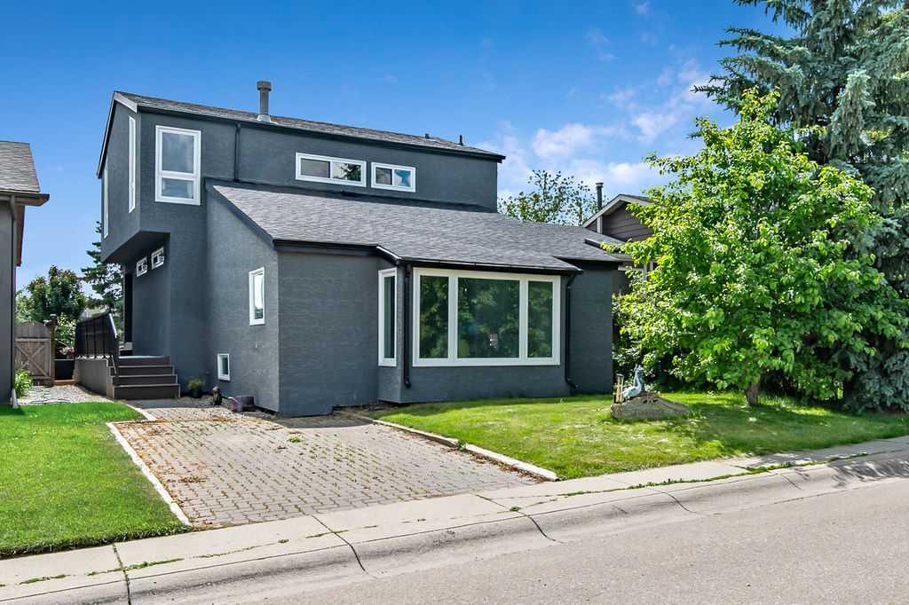 Picture of 11 Cedarbrook Way SW, Calgary Real Estate Listing