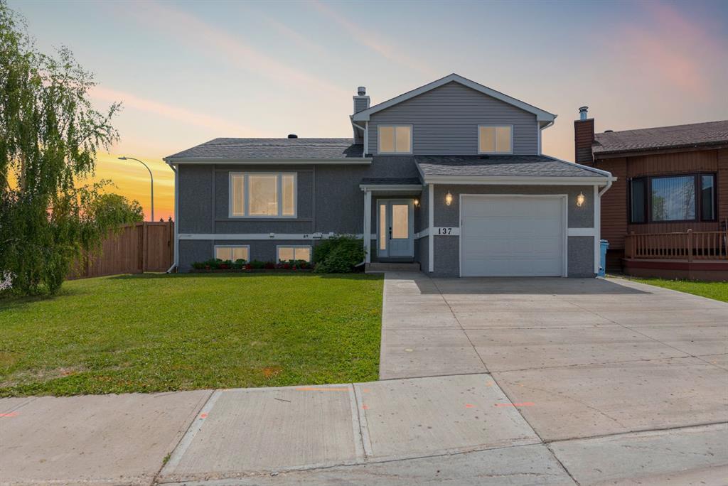 Picture of 137 Becker Bay , Fort McMurray Real Estate Listing