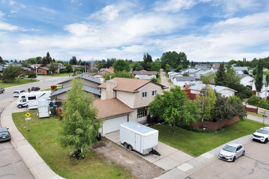 Picture of 6004 54 Street , Rocky Mountain House Real Estate Listing