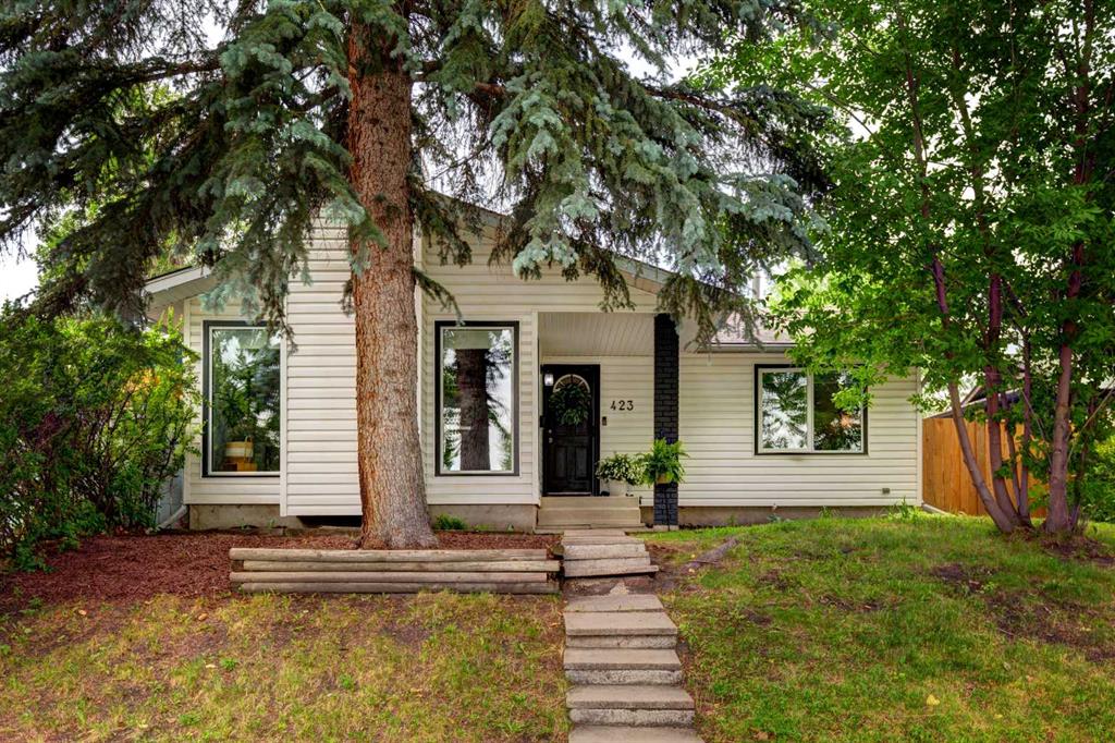 Picture of 423 Midridge Drive SE, Calgary Real Estate Listing