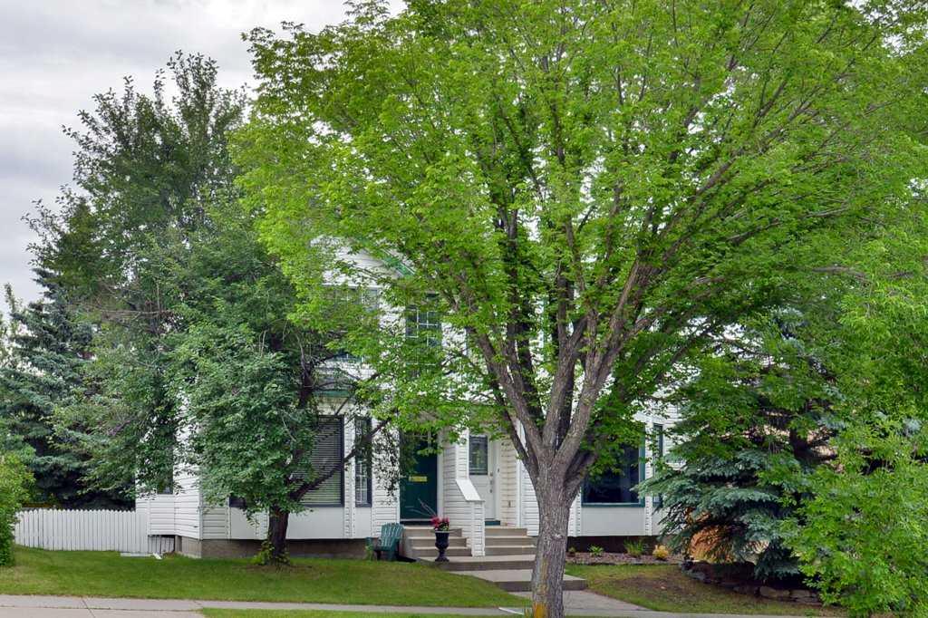 Picture of 3678 Sierra Morena Road SW, Calgary Real Estate Listing