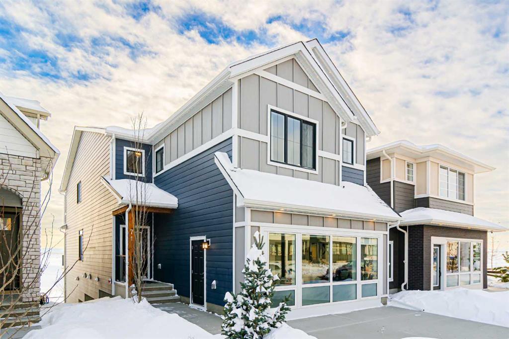 Picture of 711 Buffaloberry Manor SE, Calgary Real Estate Listing