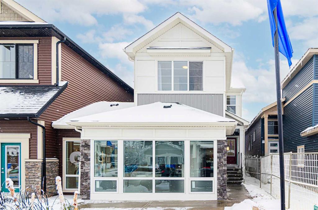 Picture of 723 Buffaloberry Manor SE, Calgary Real Estate Listing