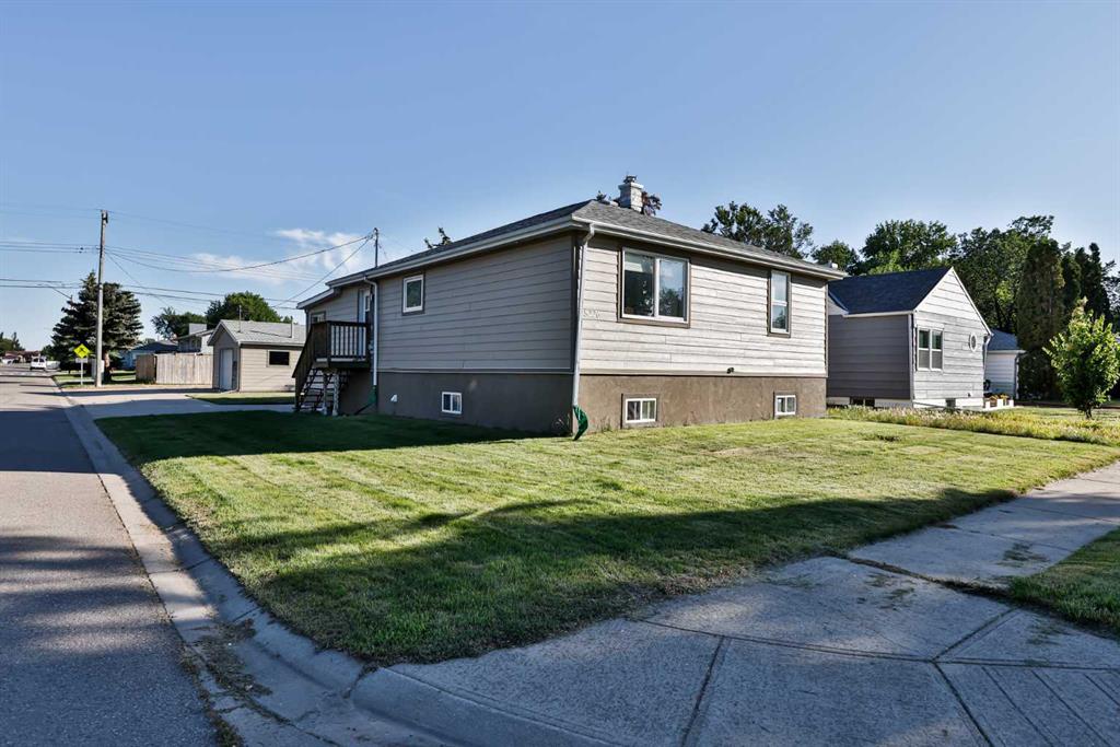 Picture of 5226 43 Avenue S, Taber Real Estate Listing