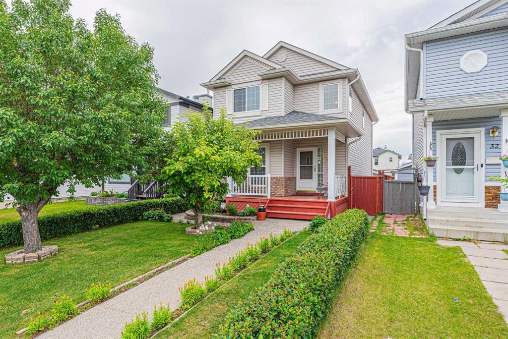 Picture of 28 Los Alamos Crescent NE, Calgary Real Estate Listing