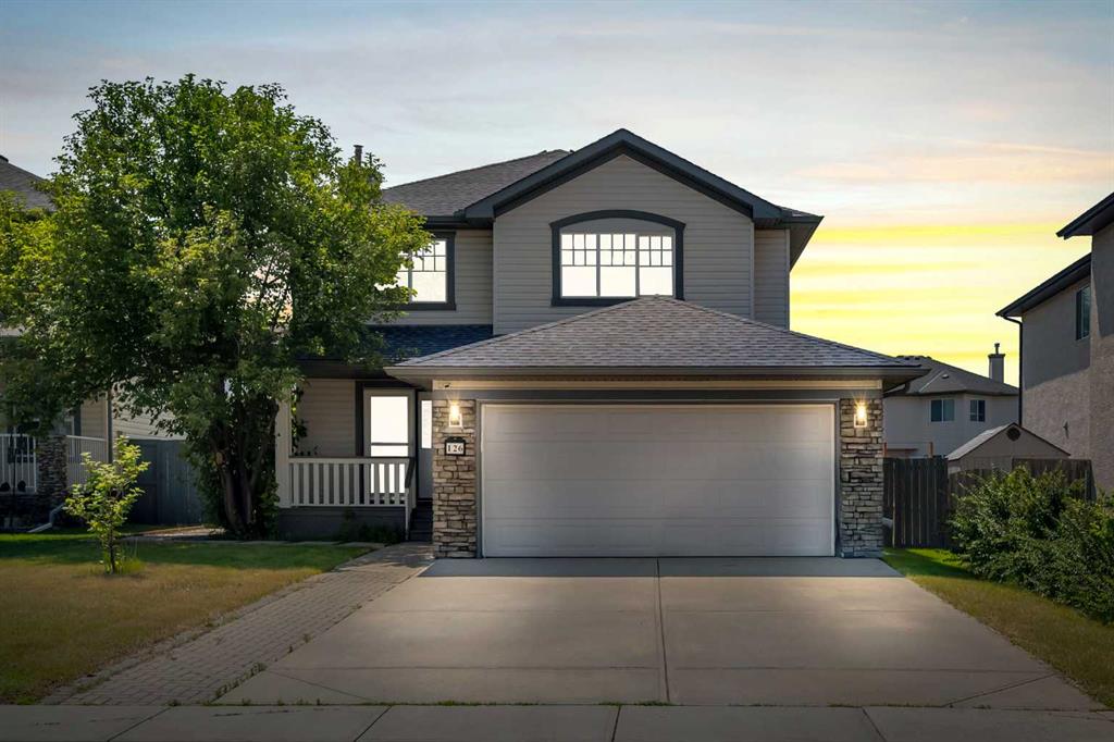 Picture of 126 Oakmere Point , Chestermere Real Estate Listing