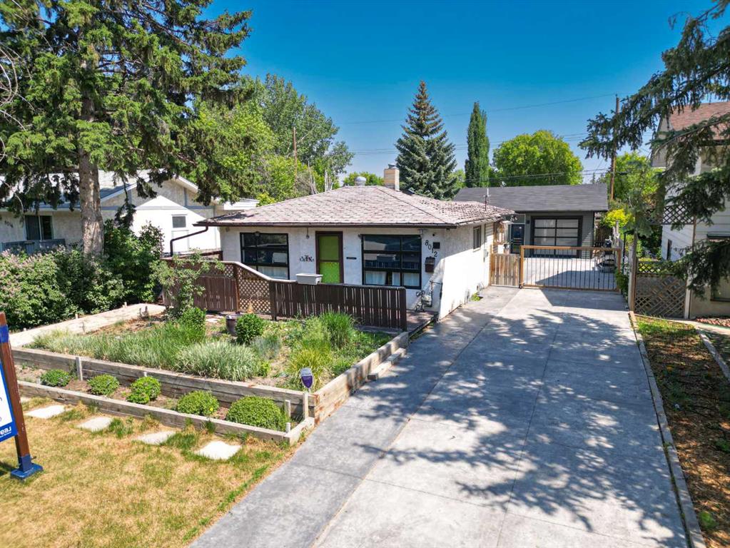 Picture of 8012 33 Avenue NW, Calgary Real Estate Listing