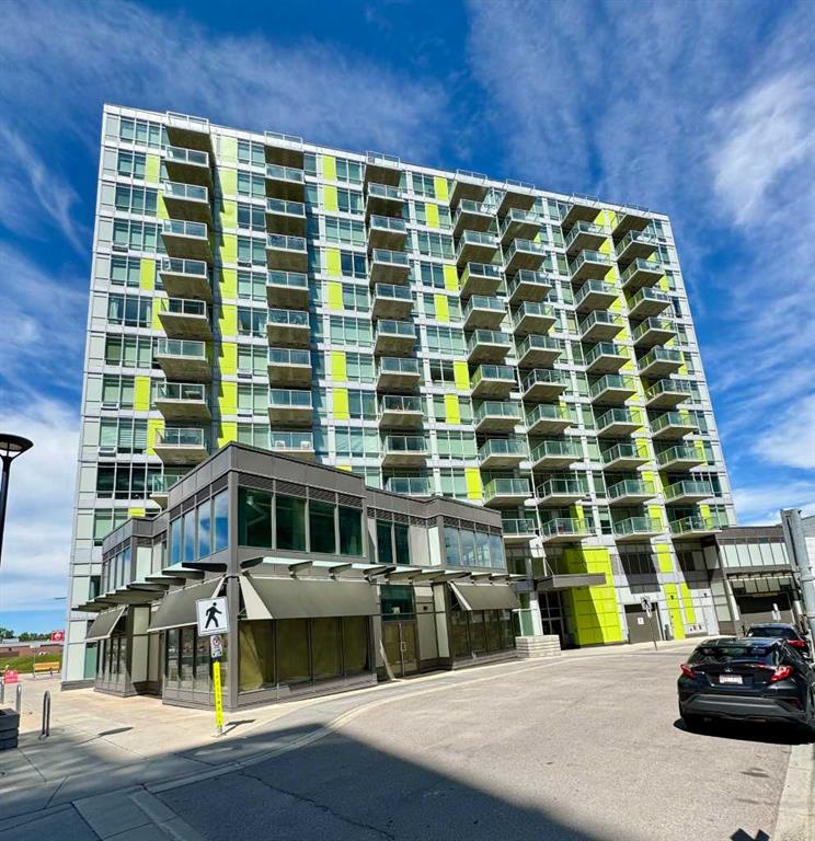 Picture of 1106, 30 brentwood Common NW, Calgary Real Estate Listing