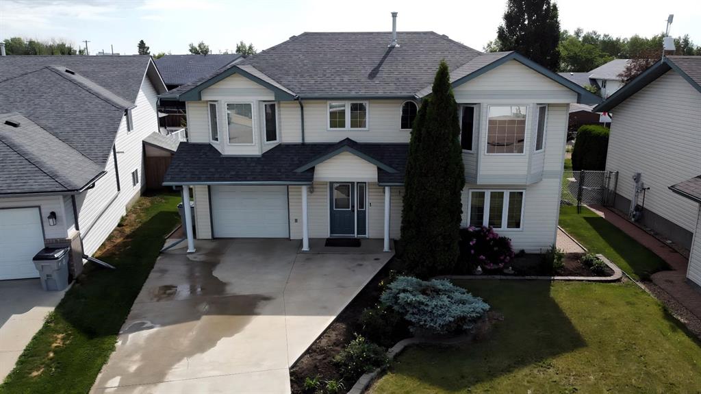 Picture of 1129 19 Street , Wainwright Real Estate Listing