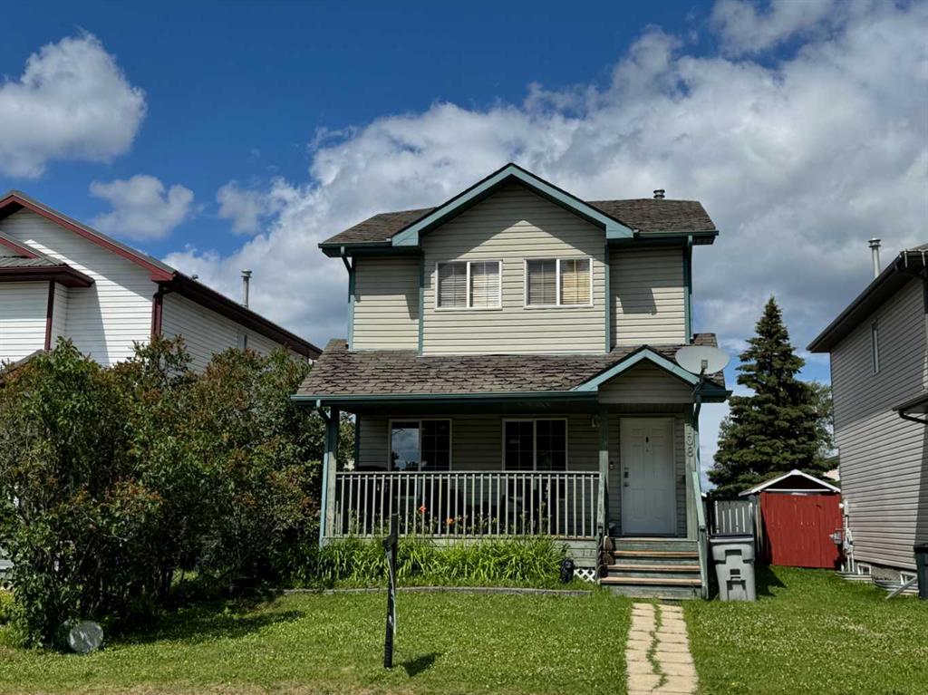 Picture of 708 8 Avenue SW, Slave Lake Real Estate Listing
