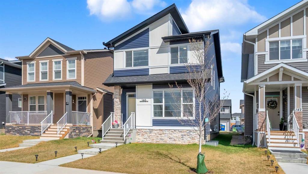 Picture of 146 DAWSON HARBOUR Rise , Chestermere Real Estate Listing