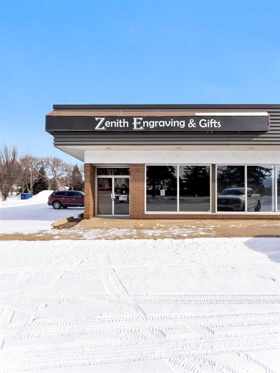 Picture of 101, 1601 Dunmore Road SE, Medicine Hat Real Estate Listing