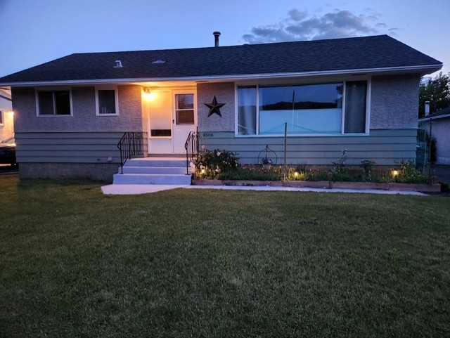 Picture of 8506 95 Street , Peace River Real Estate Listing