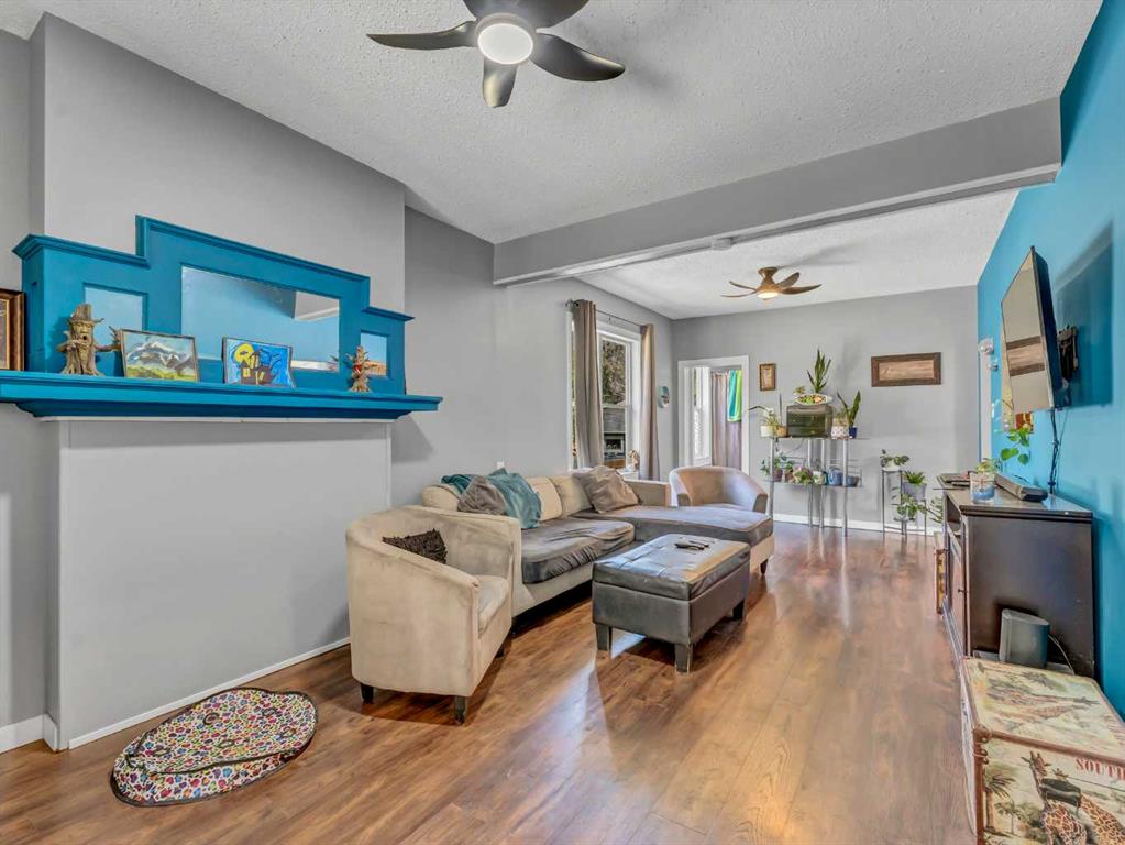 Picture of 1012 Ross Street SE, Medicine Hat Real Estate Listing