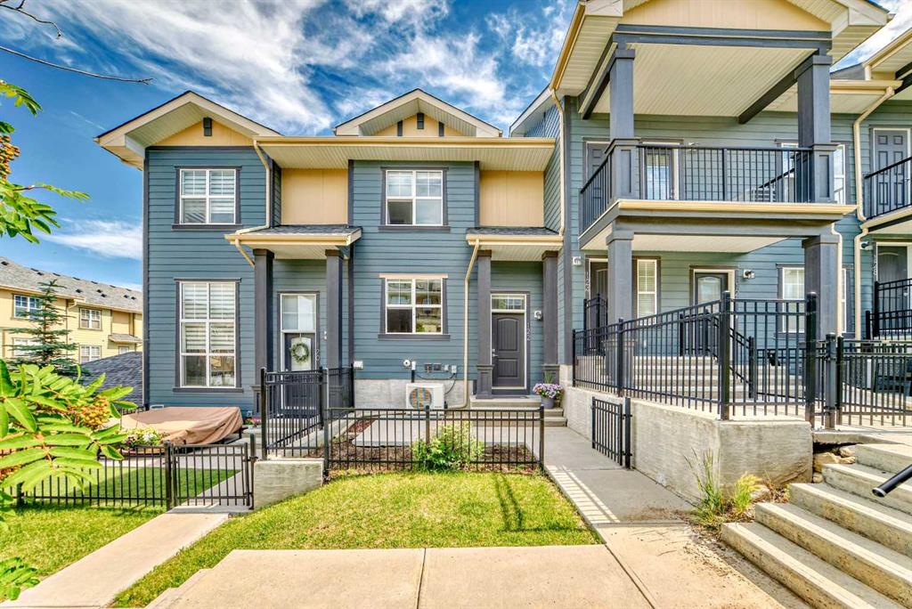 Picture of 122 Evanscrest Gardens NW, Calgary Real Estate Listing